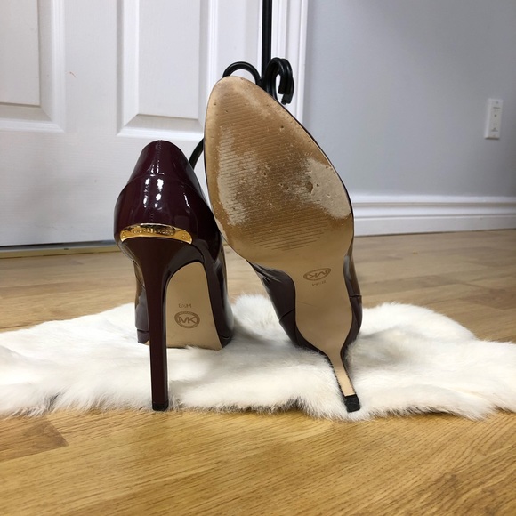 Michael Kors pumps 8 1/2 - Picture 16 of 16